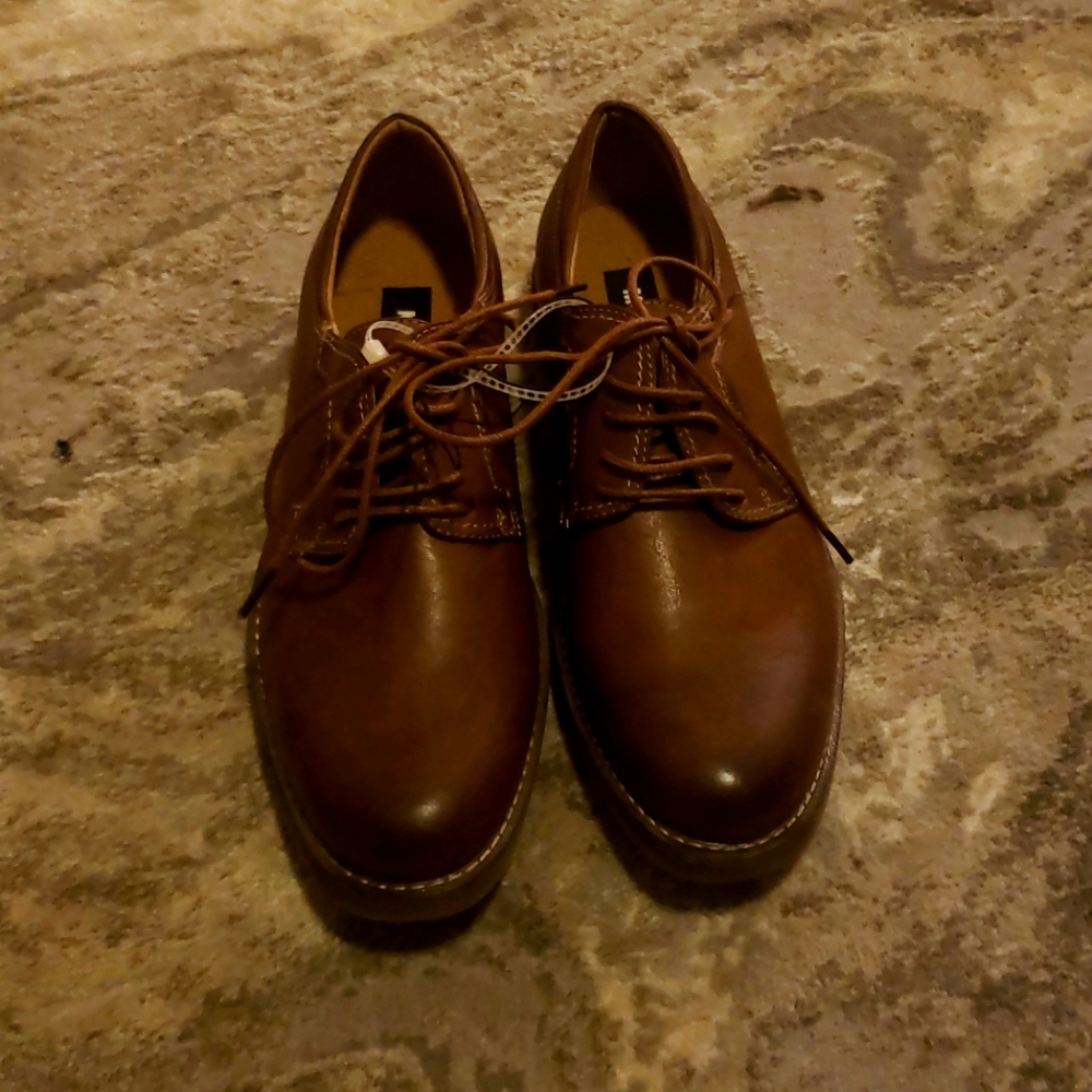 Madden men dress shoes never worn.